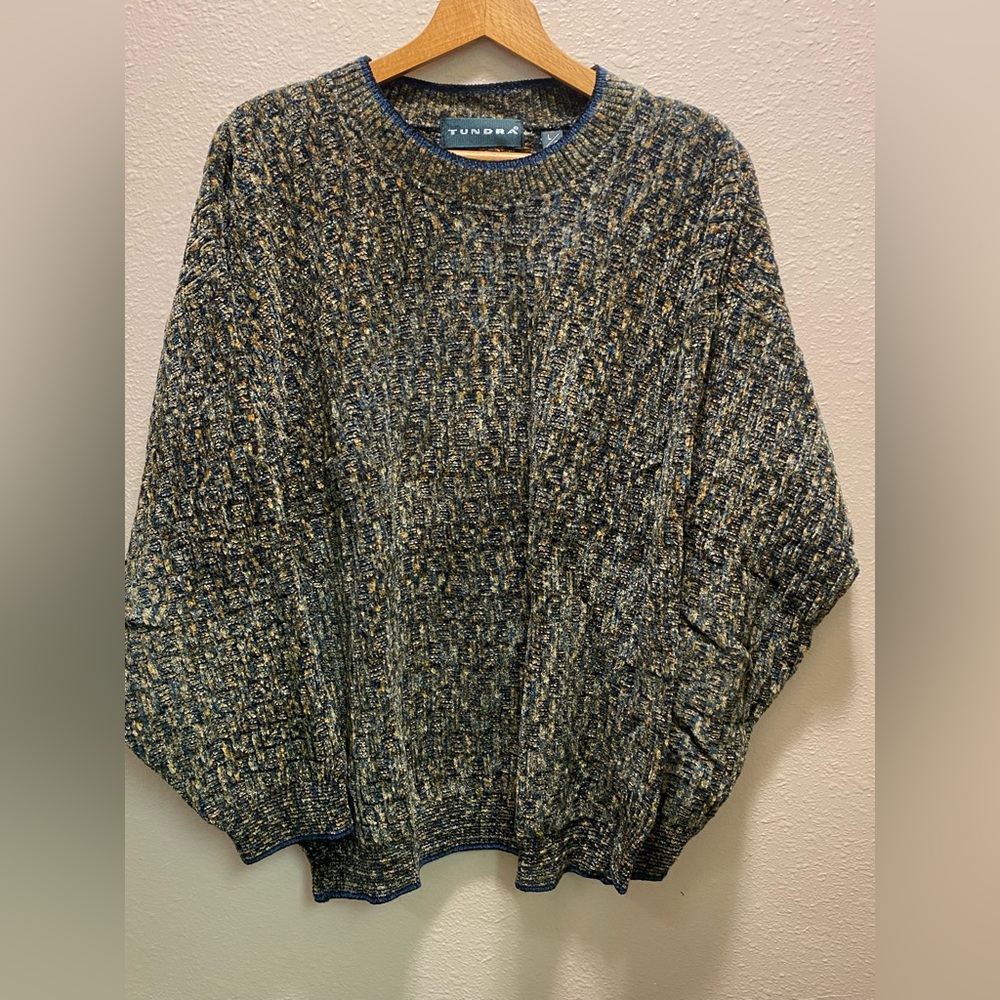 TUNDRA Men's Black and Gold Vintage Crewneck Sweater- Large